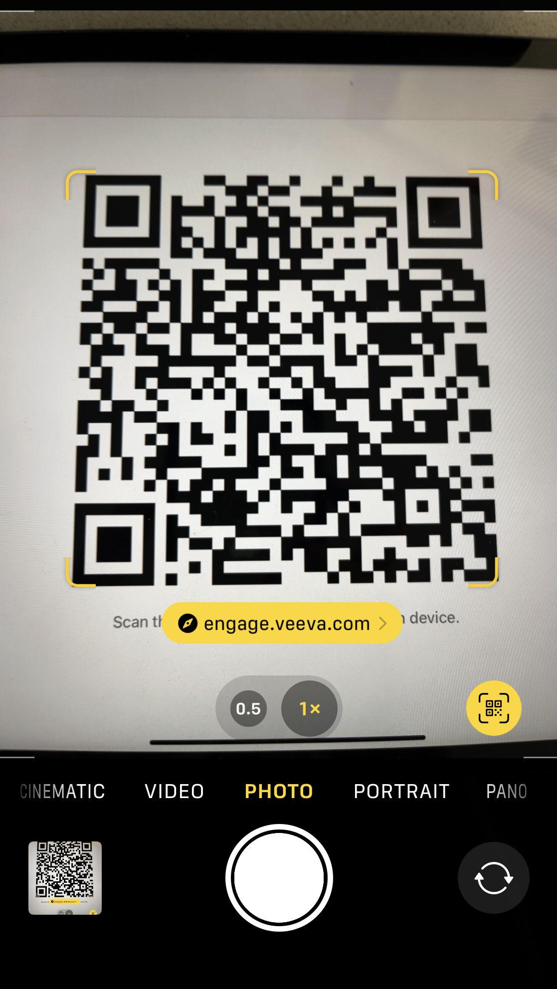 Capturing Remote Signatures for Sampling with QR Codes®